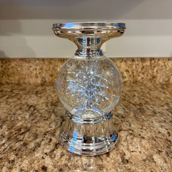 Bath & Body Works Lights Snow Globe Spin Snowflake Pedestal Candleholder Music - Picture 6 of 10